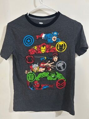 Old Navy Dark Gray Marvel Avengers Graphic Tee with Multicolor Print